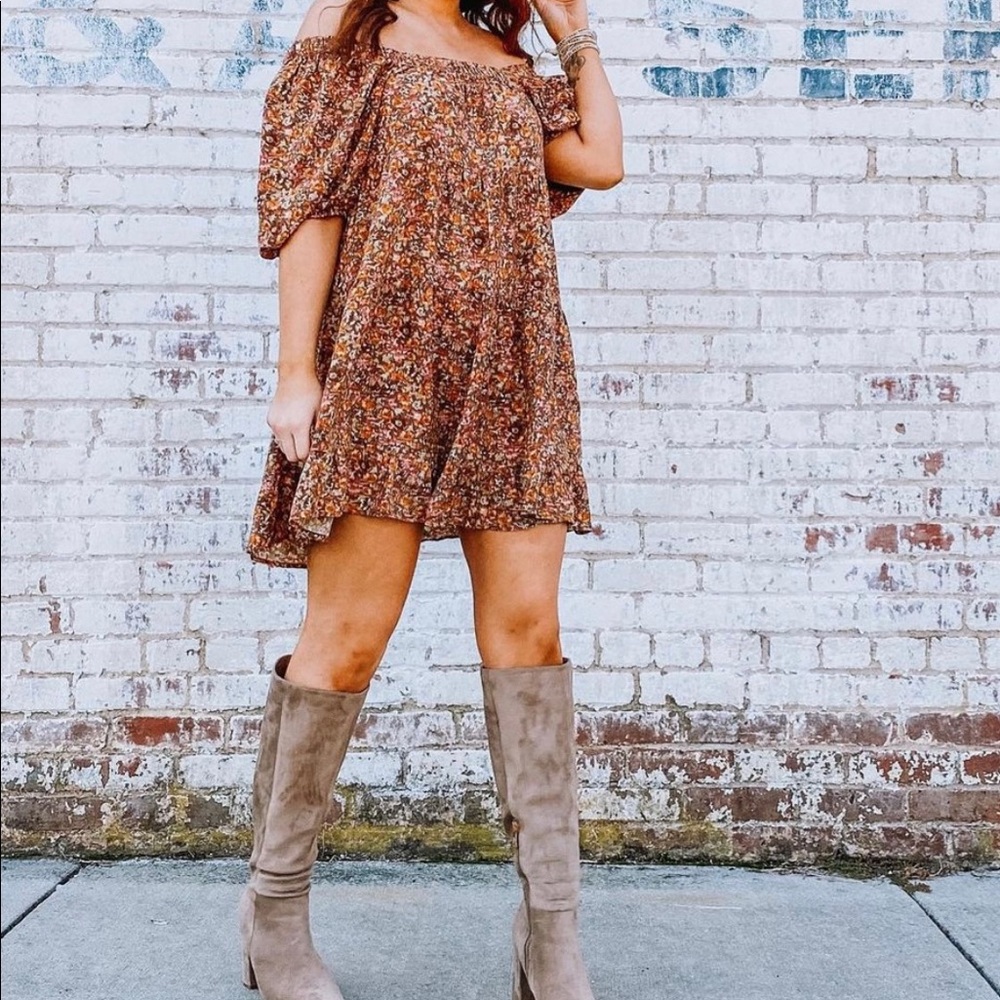 Women’s Puff Short Sleeve Dress